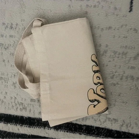 New York Magazine Canvas Tote Bag - Cream - Picture 4 of 4